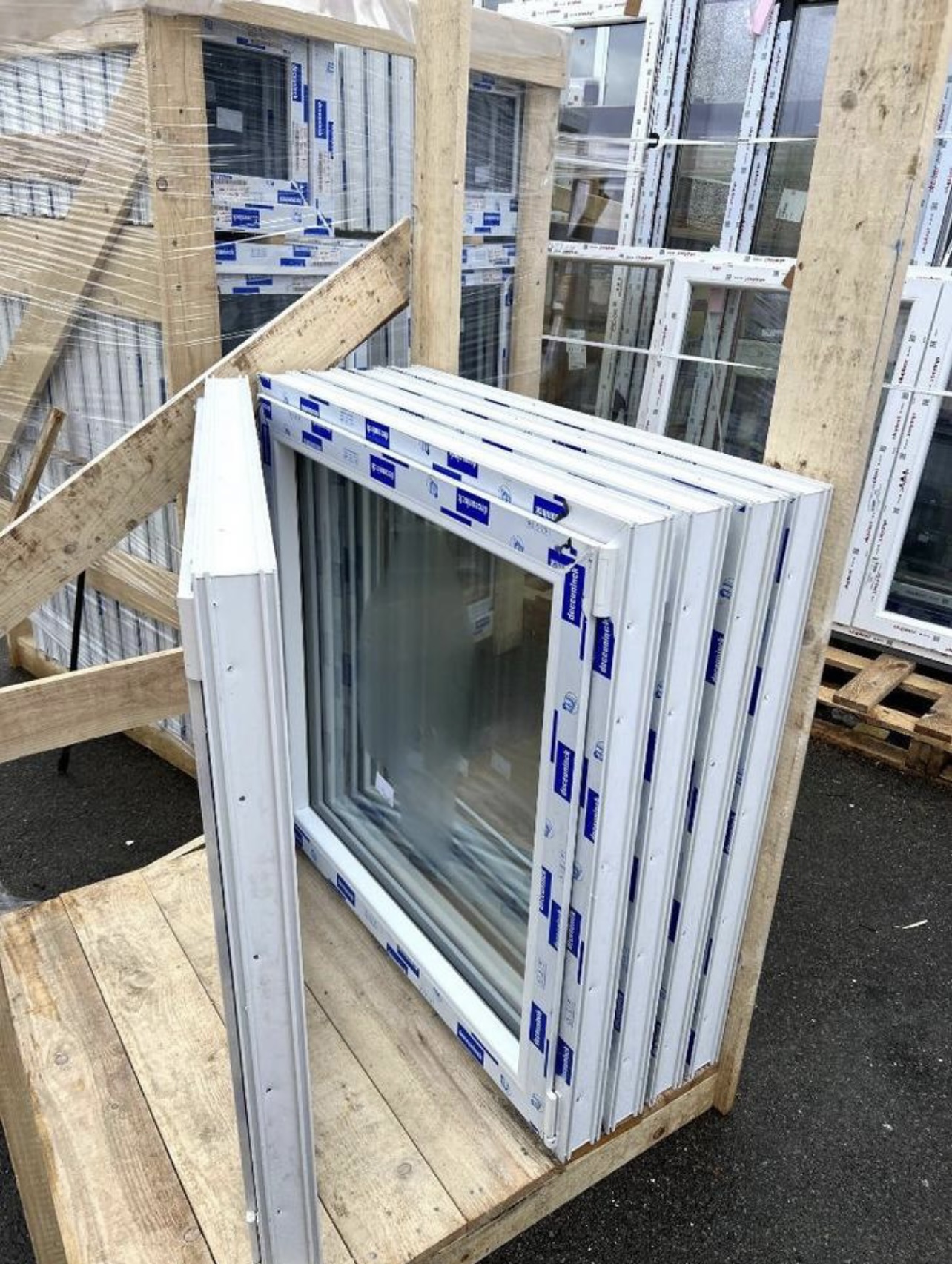 Fabrication de châssis sur mesure PVC et aluminium