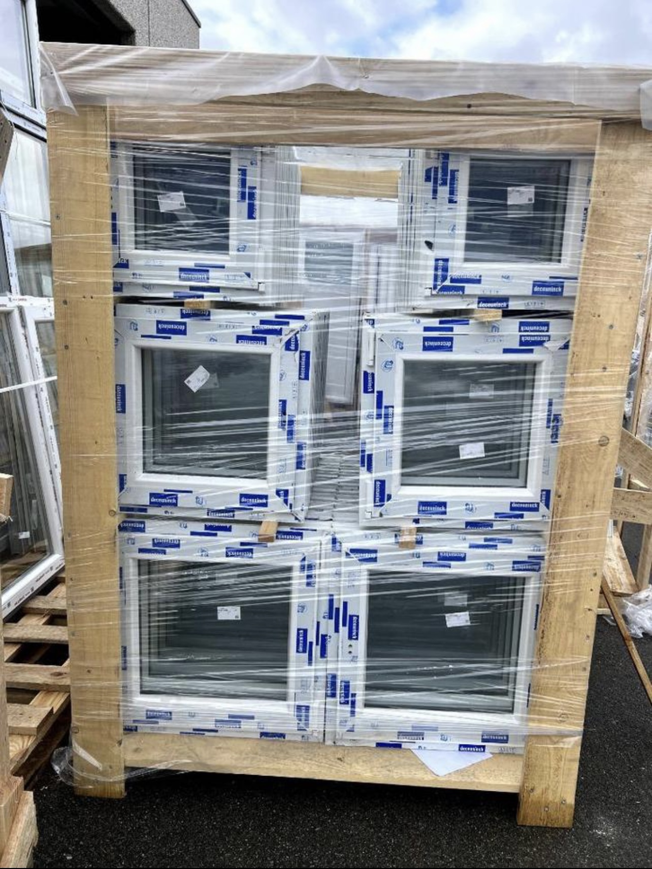 Stock de châssis PVC double vitrage
